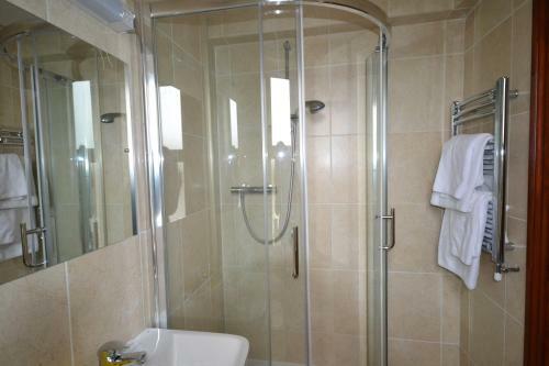 Hostal Airport Guest House