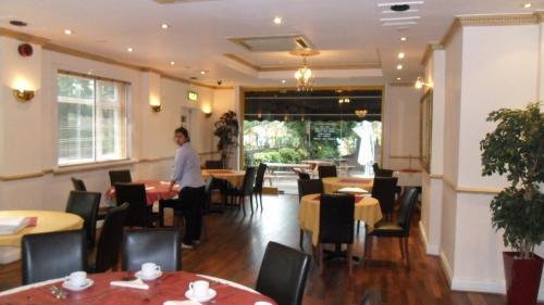 Skyways Hotel