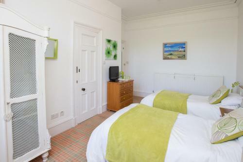 Hostal Chrialdon House