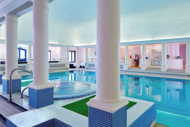 Hanbury Manor Marriott Hotel & Country Club