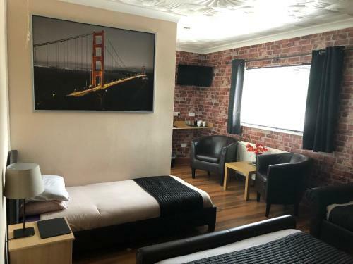 Hostal Lakeland Guest House
