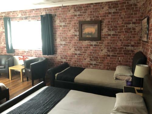Hostal Lakeland Guest House