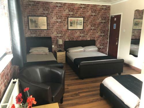 Hostal Lakeland Guest House