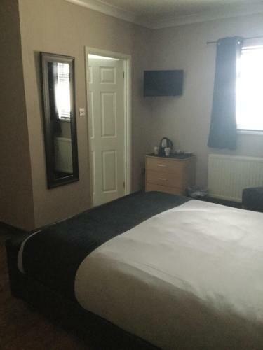 Hostal Lakeland Guest House