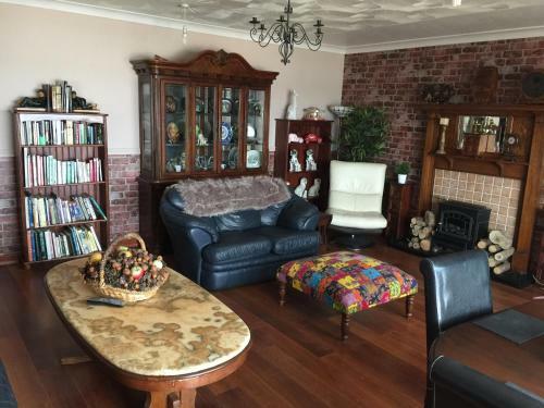 Hostal Lakeland Guest House