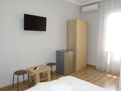 Hostal Narsou Guest House