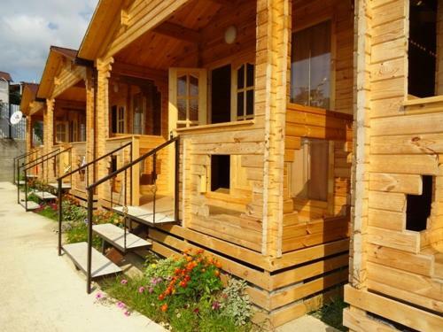 Hostal Wooden House ?anna?