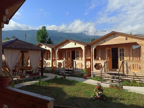 Hostal Wooden House ?anna?