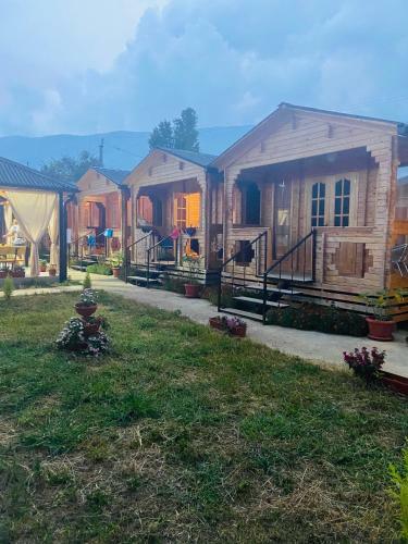 Hostal Wooden House ?anna?