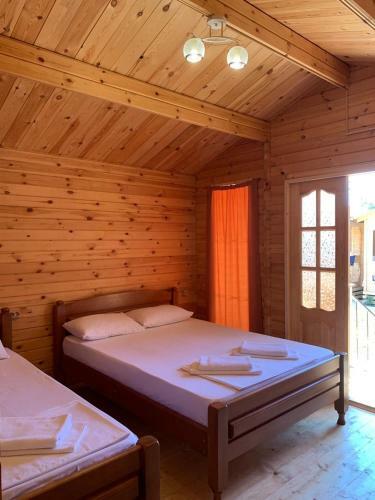 Hostal Wooden House ?anna?
