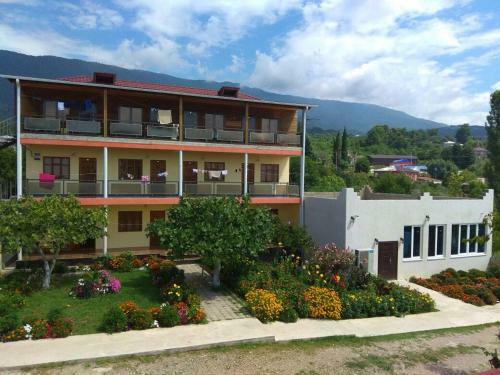 Hostal Dom U Morya Guest House