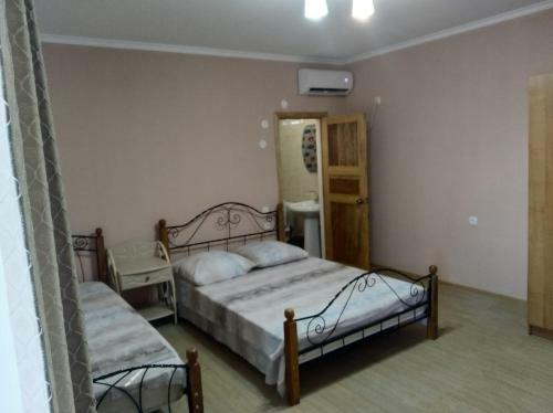 Posada Inzhir Guest House