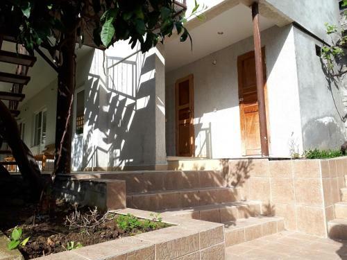 Posada Inzhir Guest House