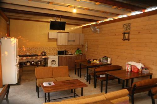 Hostal ???????