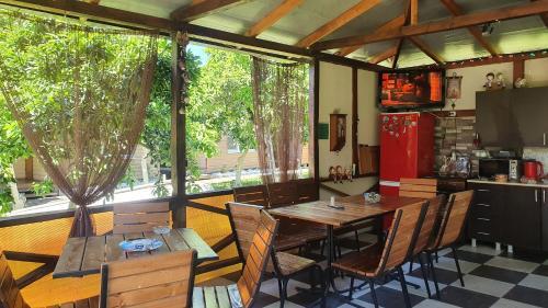 Hostal Breeze