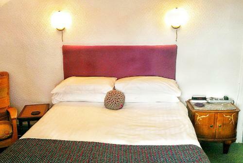 Hostal Lyndhurst Guest House