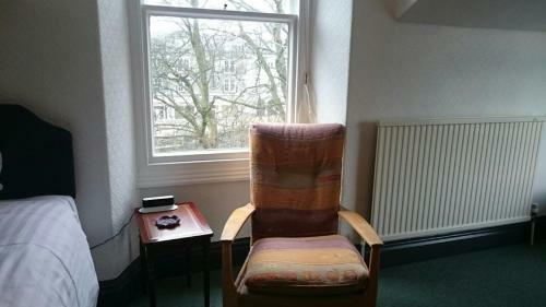 Hostal Lyndhurst Guest House