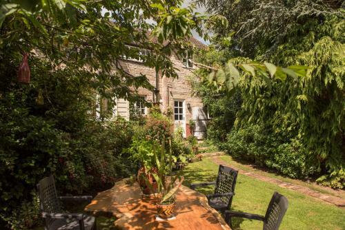 Ward Avenue B&B