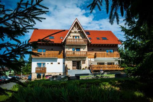 Hostal Pensiunea Colt De Rai