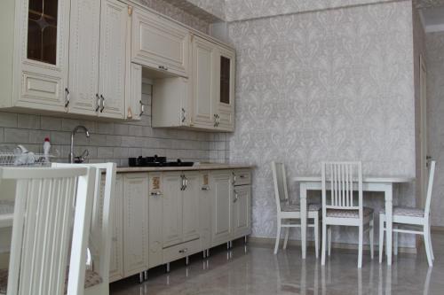 Hostal ?????????