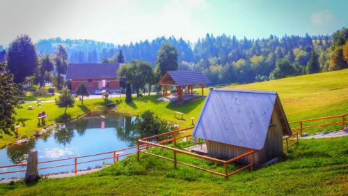 Apartment&glamping Vrhovc
