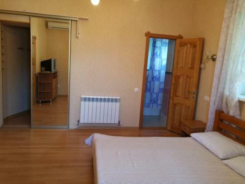Hostal Guest House Villa Roza