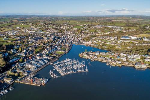 Apartamento River Views,kinsale, Exquisite Holiday Homes, Sleeps 22