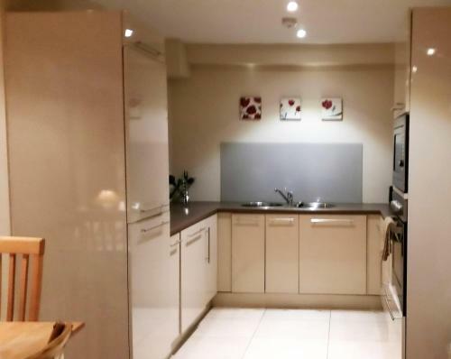 Apartment 2 Oakleigh House