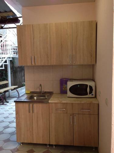 Hostal Nadezhda Guest House
