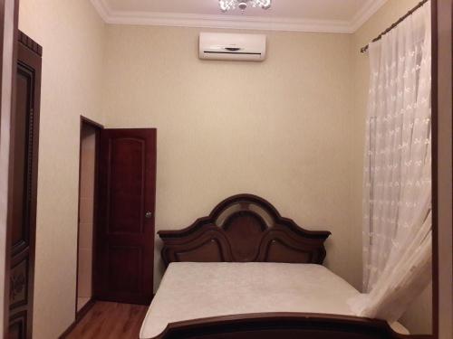 Hostal Guest House On Ardzinba 215