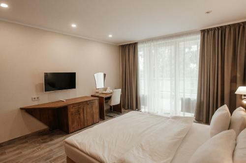 Amza Park Hotel