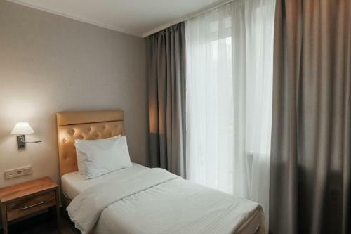 Amza Park Hotel