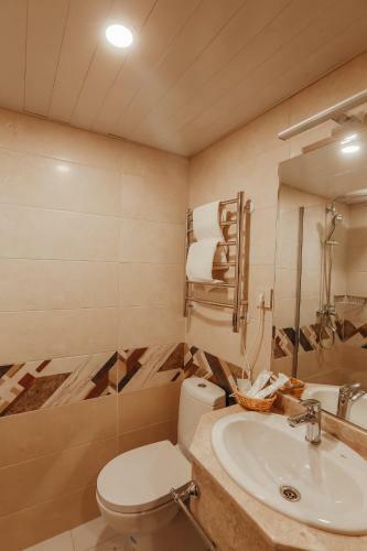 Amza Park Hotel