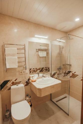 Amza Park Hotel