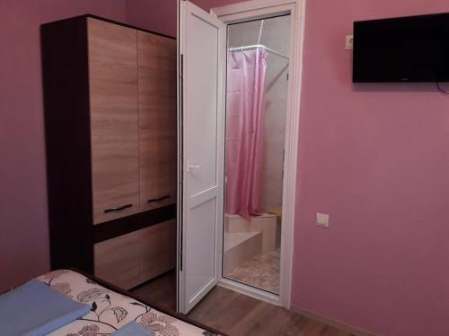 Hostal ???????