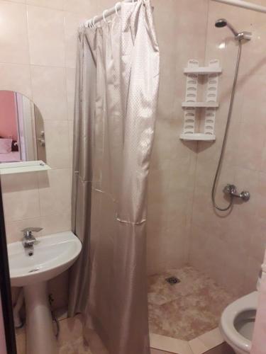 Hostal ???????