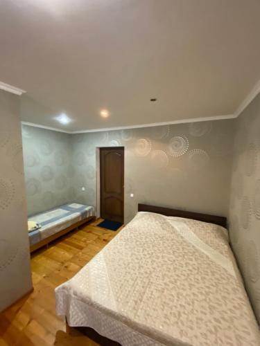 Hostal ??????