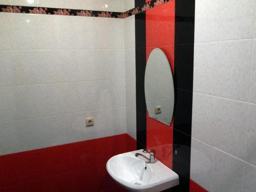 Hostal ????????