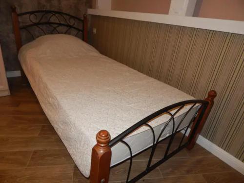 Hostal ????????