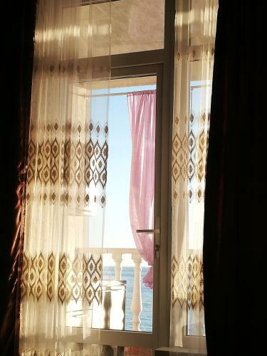 Hostal ????????