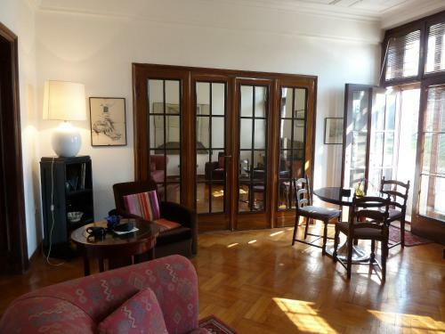 Apartment Parliament Park