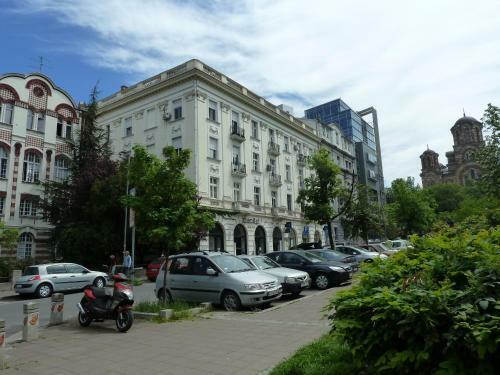 Apartment Parliament Park