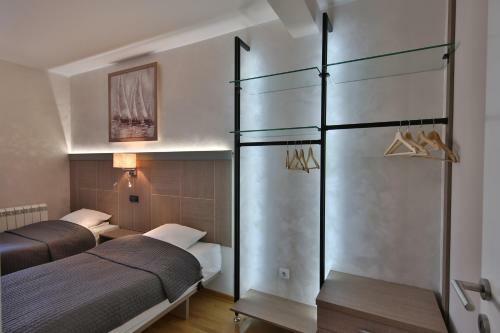 Cathy 5 Star Supreme Apartment