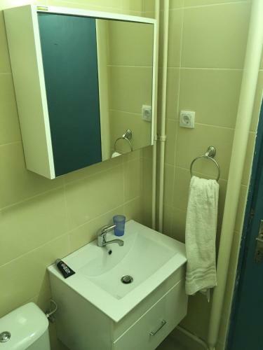 Azzurro Studio Apartment