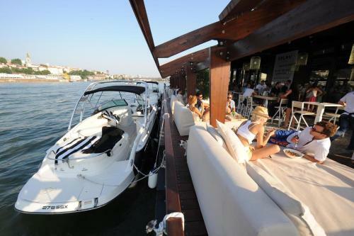 True Blue Apartment Belvile