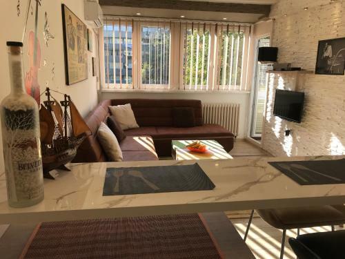 Lovely Apartment 2
