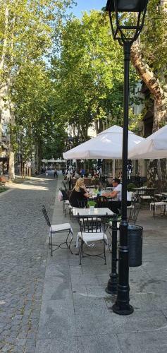 Lupino Apartments
