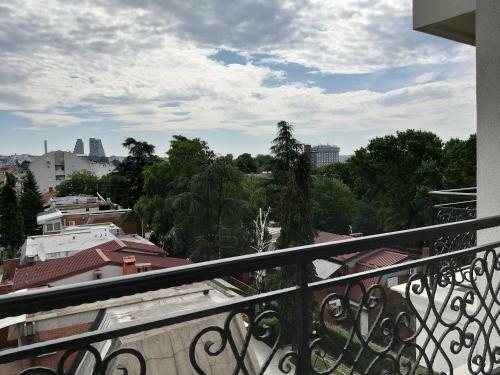 J&j Apartments
