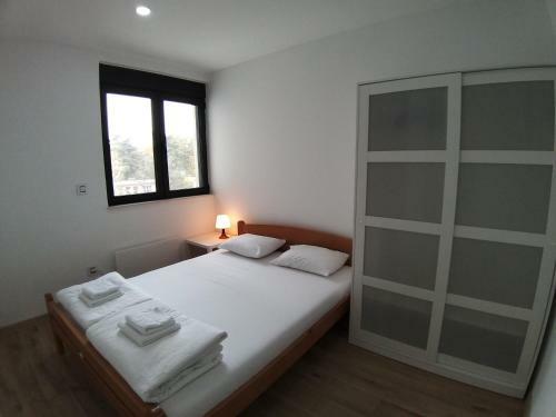 J&j Apartments