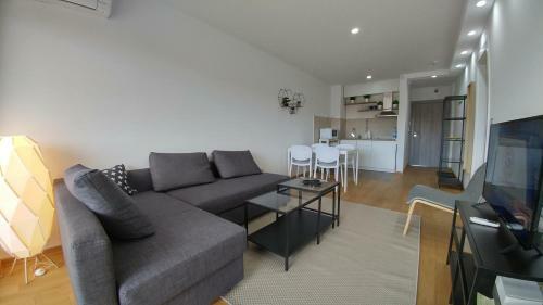 J&j Apartments